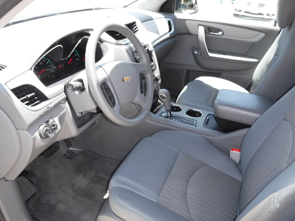 Used 2014 Chevrolet Traverse For Sale